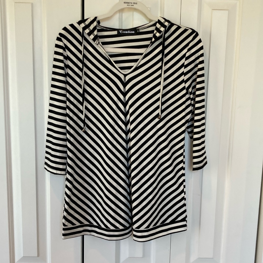 Creation Striped tunic hoodie. Size M.